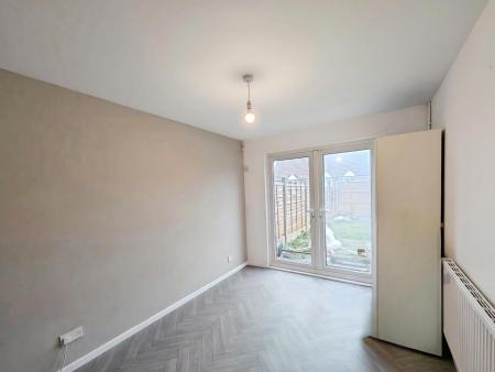 3 bedroom Terraced House to let in Cedar Close, Overdale, Telford, TF3