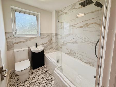 2 bedroom Semi-detached house for sale in Near Vallens, Hadley, Telford, TF1