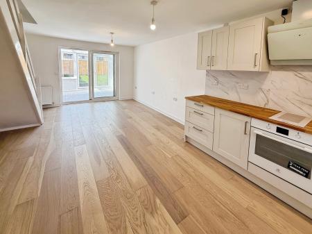 2 bedroom Semi-detached house for sale in Near Vallens, Hadley, Telford, TF1