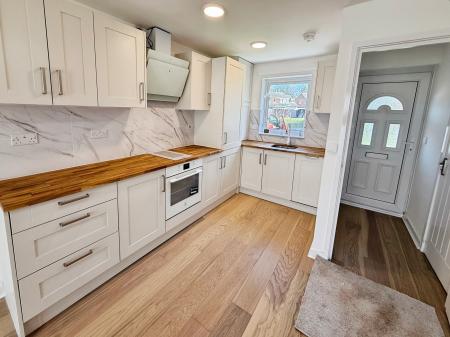 2 bedroom Semi-detached house for sale in Near Vallens, Hadley, Telford, TF1