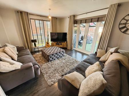 4 bedroom Town house for sale in Hendy Avenue, Ketley, Telford, TF1
