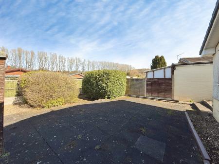 2 bedroom Bungalow for sale in Bollingale Avenue, Telford, TF2