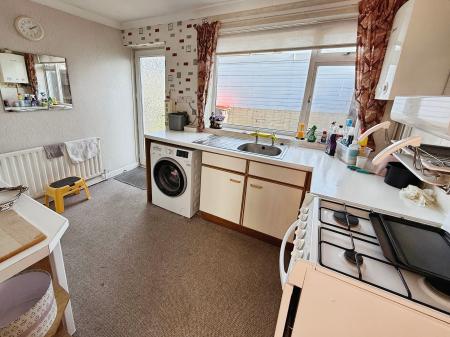 2 bedroom Bungalow for sale in Bollingale Avenue, Telford, TF2