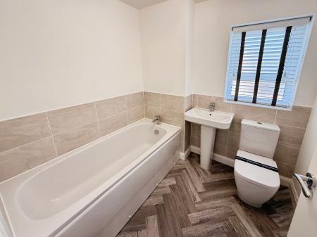 4 bedroom Detached house for sale in Otters Reach, Ironbridge, Telford, TF8