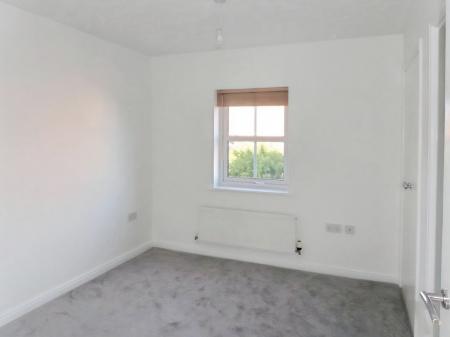 3 bedroom Semi-detached house to let in Sandfield Meadow, Lichfield, WS13