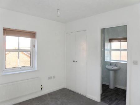 3 bedroom Semi-detached house to let in Sandfield Meadow, Lichfield, WS13