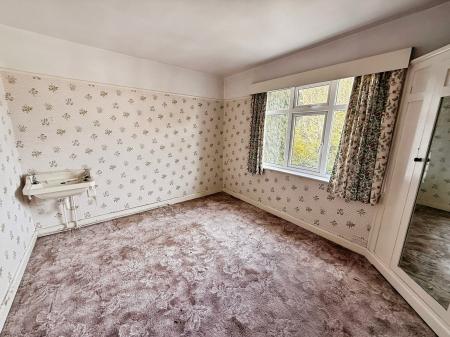 4 bedroom Detached house for sale in Leegomery Road, Wellington, Telford, TF1