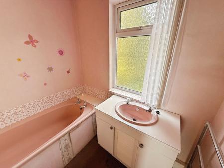 4 bedroom Detached house for sale in Leegomery Road, Wellington, Telford, TF1