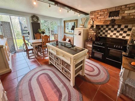 3 bedroom Cottage for sale in Ladywood, Telford, TF8