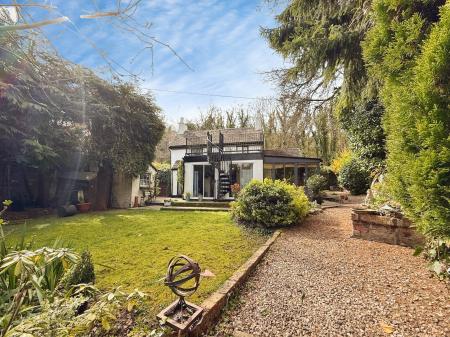 3 bedroom Cottage for sale in Ladywood, Telford, TF8