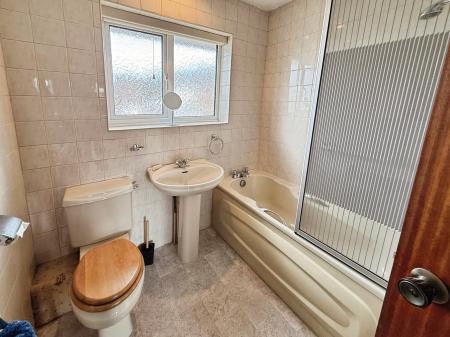 3 bedroom Semi-detached house for sale in Woodside Road, Ketley, Telford, TF1