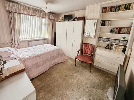 3 bedroom Semi-detached house for sale in Woodside Road, Ketley, Telford, TF1