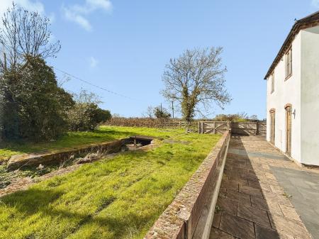 4 bedroom Detached house for sale in Wheat Leasows, Telford, TF6