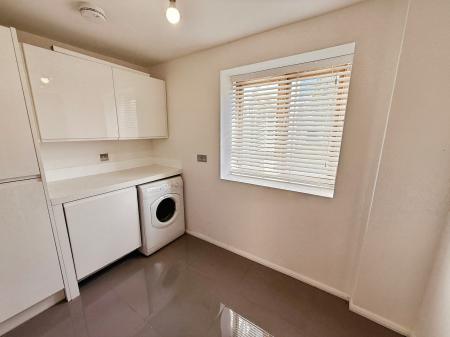 4 bedroom Detached house for sale in Wheat Leasows, Telford, TF6