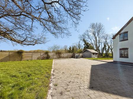 4 bedroom Detached house for sale in Wheat Leasows, Telford, TF6