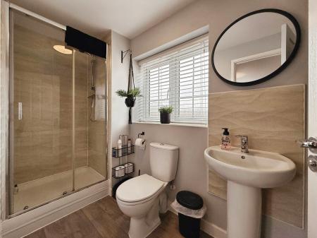 4 bedroom Detached house for sale in Beggarly Bank, Telford, TF4