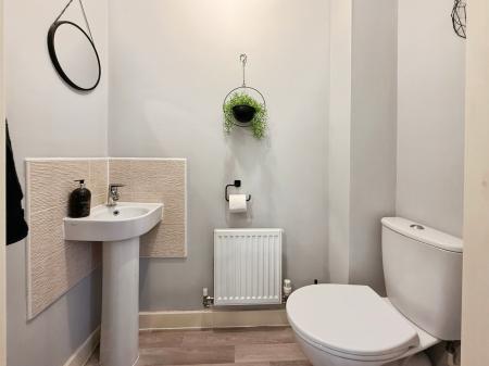 4 bedroom Detached house for sale in Beggarly Bank, Telford, TF4