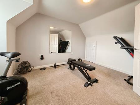 4 bedroom Detached house for sale in Beggarly Bank, Telford, TF4