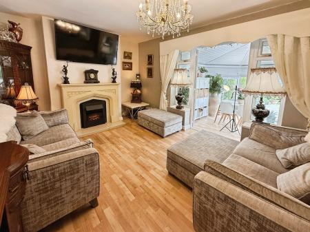 3 bedroom Semi-detached house for sale in New Road, Telford, TF2