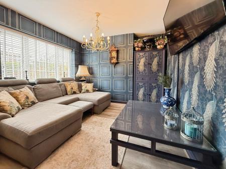 3 bedroom Semi-detached house for sale in New Road, Telford, TF2