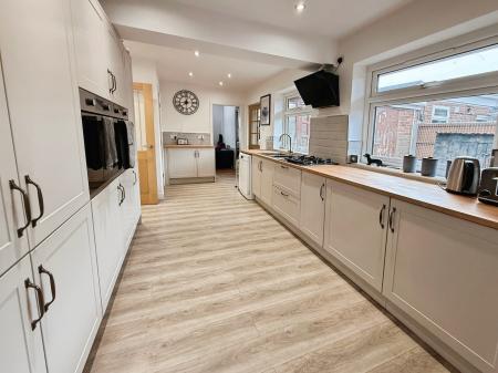 3 bedroom Bungalow for sale in Bumblebees, Tibberton, Telford, TF10