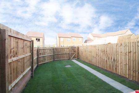 3 bedroom Semi-detached house to let in Thistly Leasow, Woodside, Telford, TF7