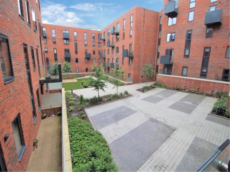 2 bedroom Flat to let in Pope Street, Albion House, B1