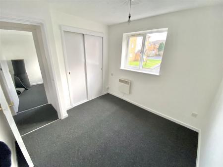 2 bedroom Flat to let in Charlecote Park, Telford, TF3
