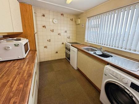 3 bedroom Semi-detached house for sale in Woodside Road, Ketley, TF1
