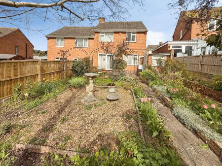 3 bedroom Semi-detached house for sale in Woodside Road, Ketley, TF1