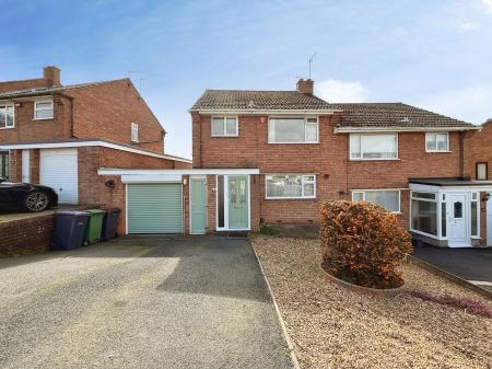 3 bedroom Semi-detached house for sale in Woodside Road, Ketley, TF1