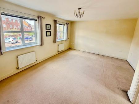 4 bedroom Terraced House for sale in Gatcombe Way, Priorslee, TF2