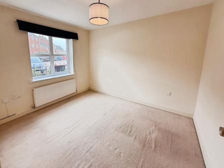 4 bedroom Terraced House for sale in Gatcombe Way, Priorslee, TF2