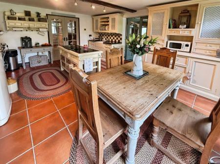 3 bedroom Detached house for sale in Ladywood, Ironbridge, TF8
