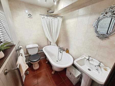3 bedroom Detached house for sale in Ladywood, Ironbridge, TF8