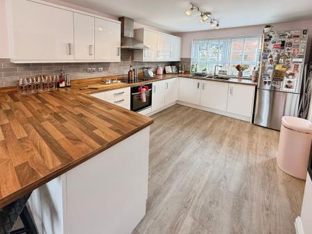 4 bedroom Detached house for sale in Daker Row, Lawley Village, TF4