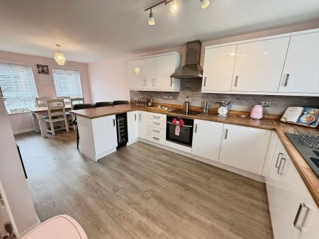 4 bedroom Detached house for sale in Daker Row, Lawley Village, TF4