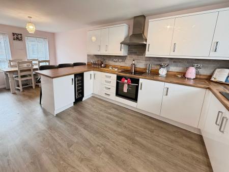 4 bedroom Detached house for sale in Daker Row, Lawley Village, TF4