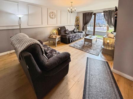 4 bedroom End of terrace house for sale in Glen Way, Ketley, TF1