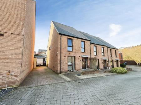 Glen Way, Ketley, TF1