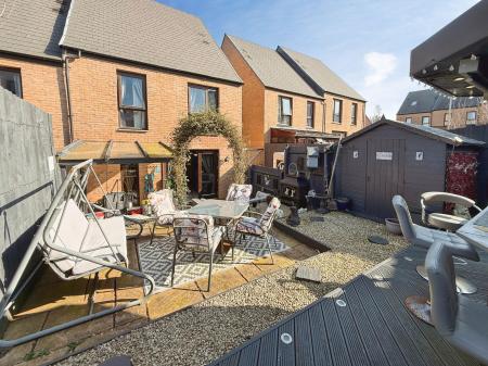 4 bedroom End of terrace house for sale in Glen Way, Ketley, TF1