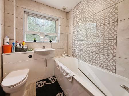 2 bedroom Terraced House for sale in Nightingale Way, Apley, TF1