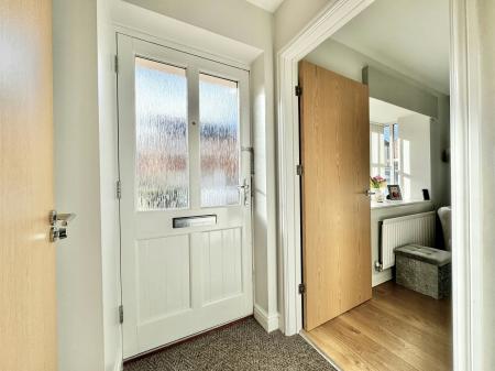 4 bedroom Semi-detached house for sale in Ellens Bank, Lightmoor, TF4
