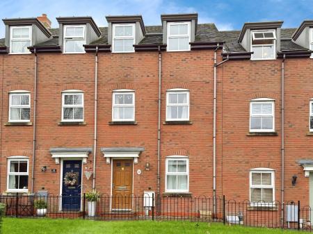 Thacker Drive, Lichfield, WS13