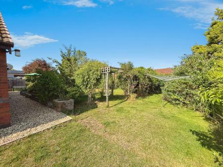 3 bedroom Detached bungalow for sale in Grasmere Close, Priorslee, TF2