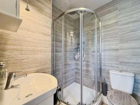 3 bedroom Detached bungalow for sale in Grasmere Close, Priorslee, TF2