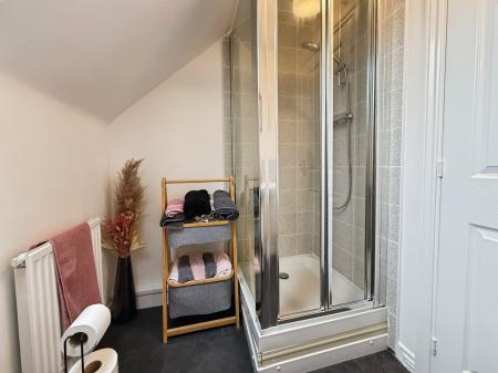 4 bedroom Detached house for sale in Stoney Fold, Telford, TF3