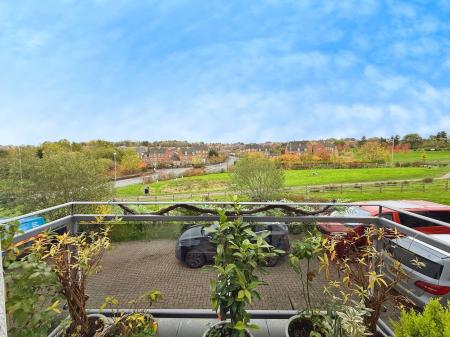 4 bedroom Detached house for sale in Stoney Fold, Telford, TF3