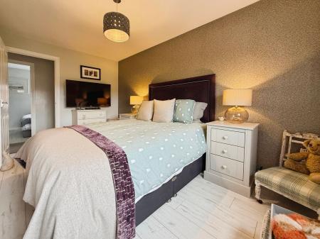 4 bedroom Detached house for sale in Stoney Fold, Telford, TF3