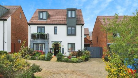 4 bedroom Detached house for sale in Stoney Fold, Telford, TF3